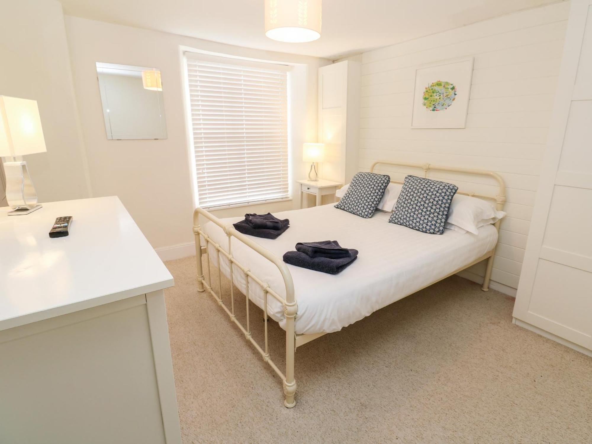 Bay Tree Cottage Лу Екстериор снимка