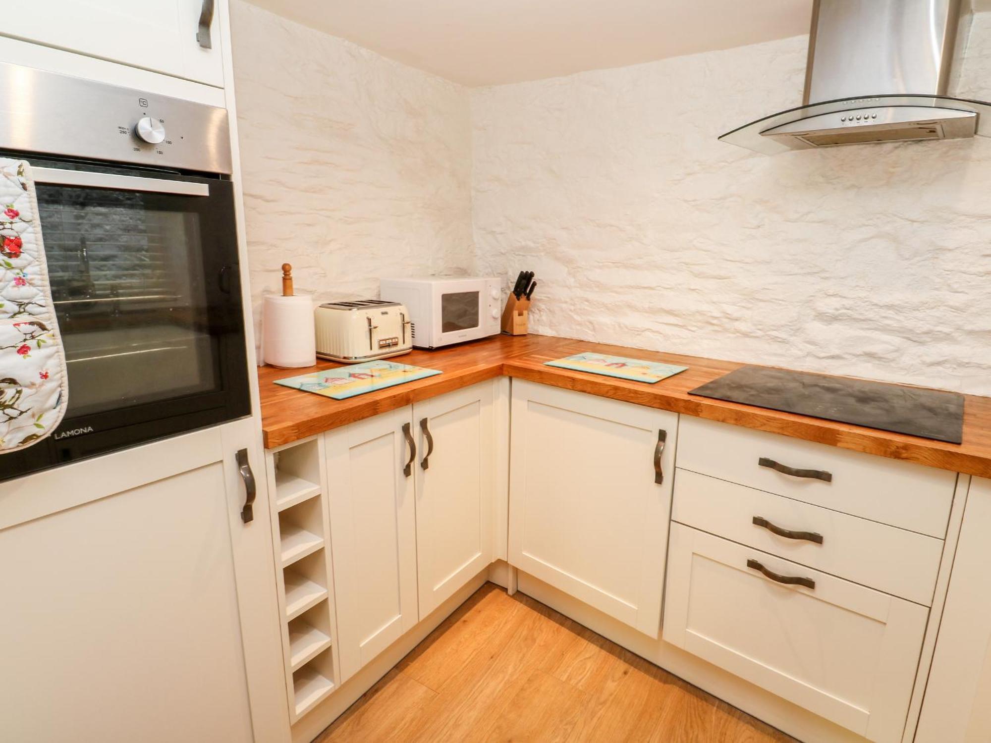 Bay Tree Cottage Лу Екстериор снимка