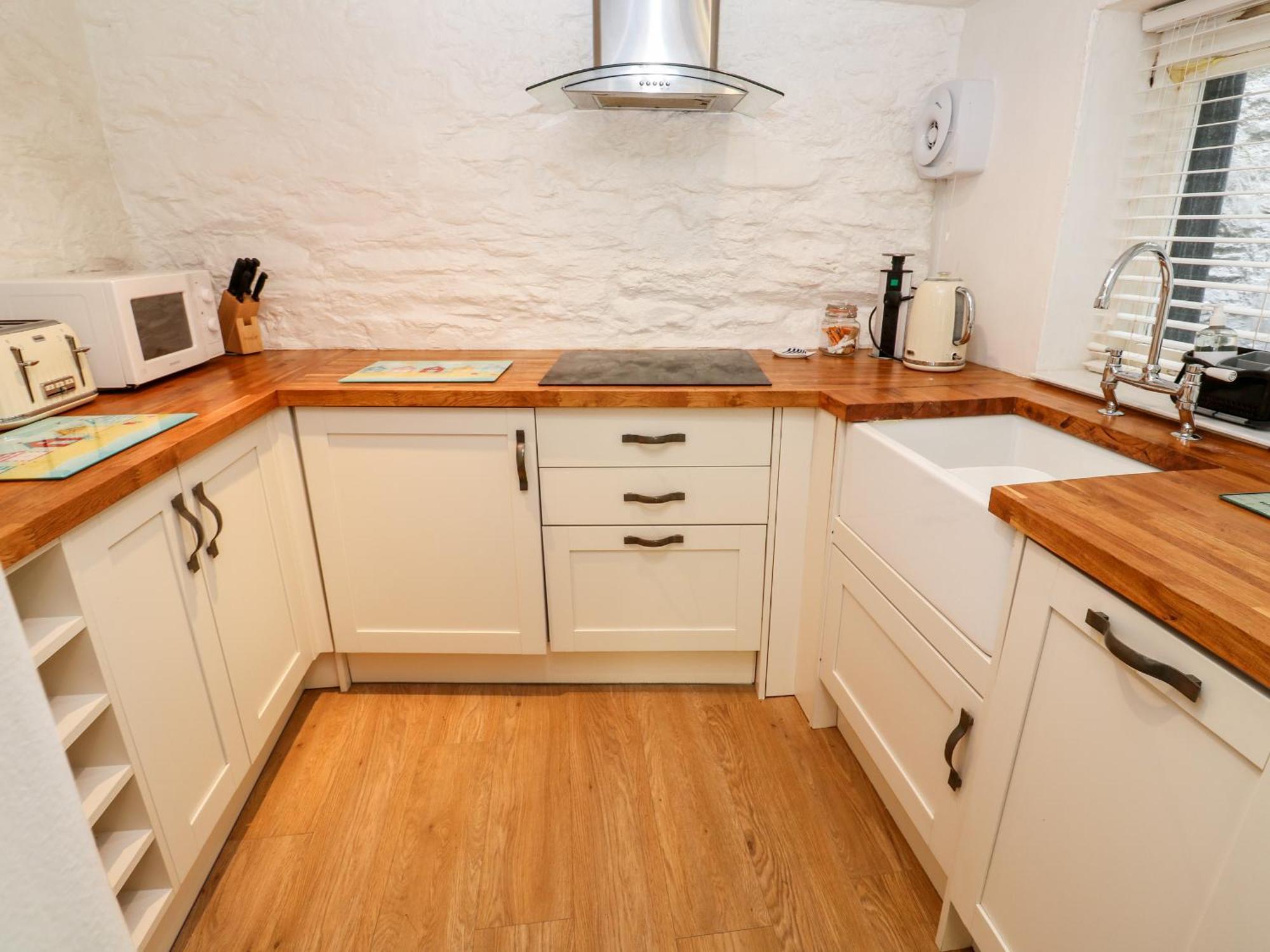Bay Tree Cottage Лу Екстериор снимка