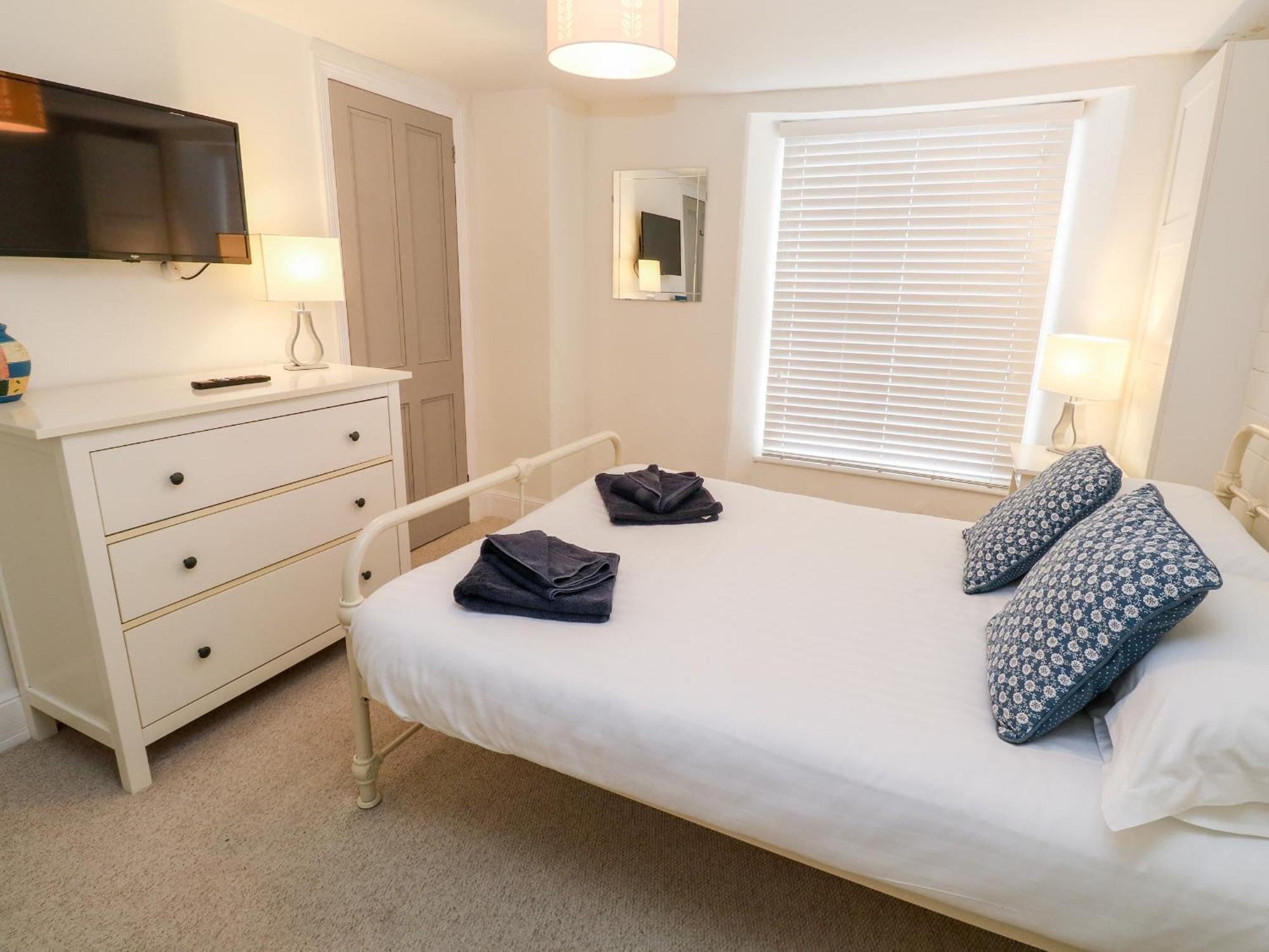 Bay Tree Cottage Лу Екстериор снимка