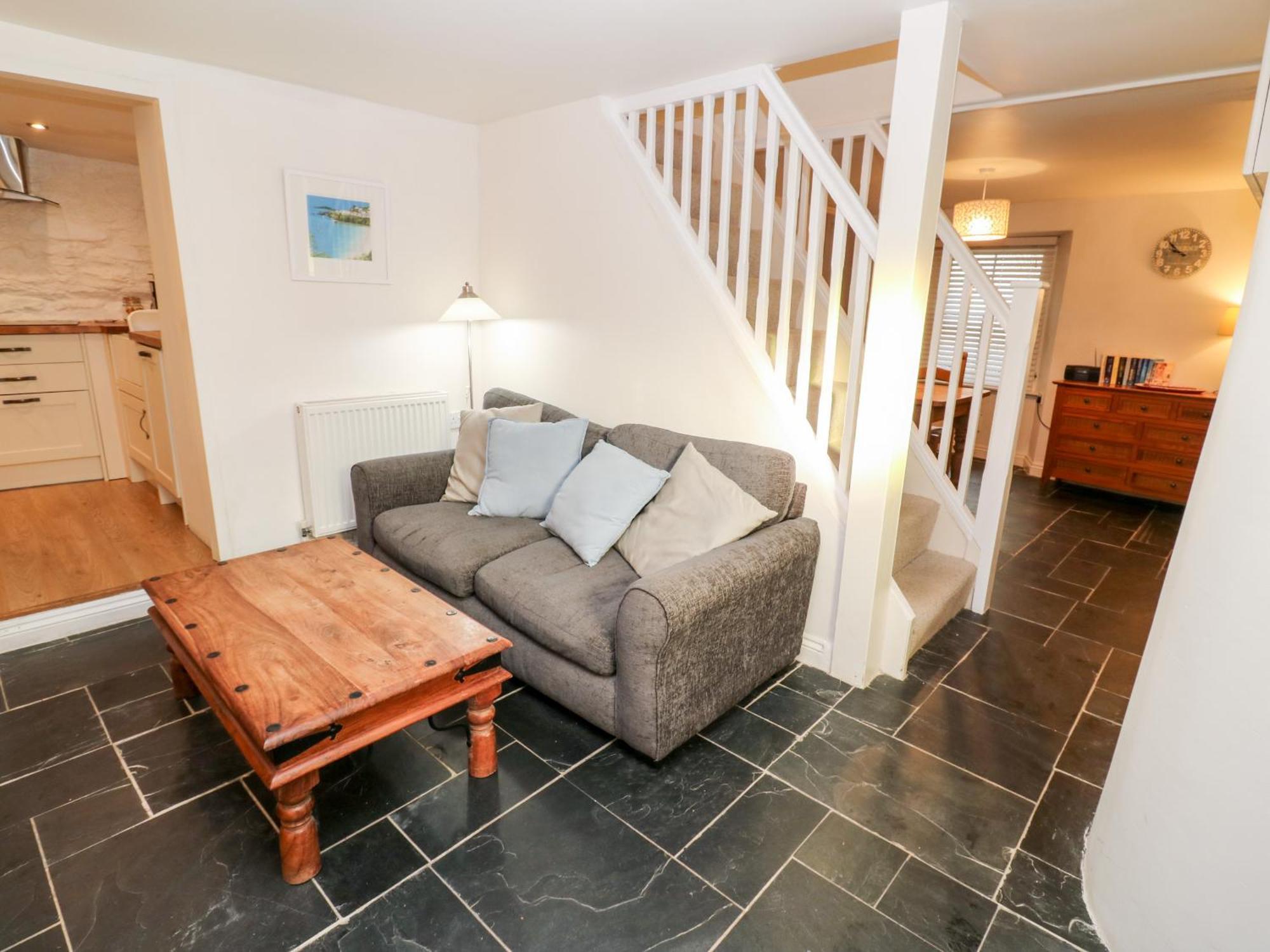 Bay Tree Cottage Лу Екстериор снимка